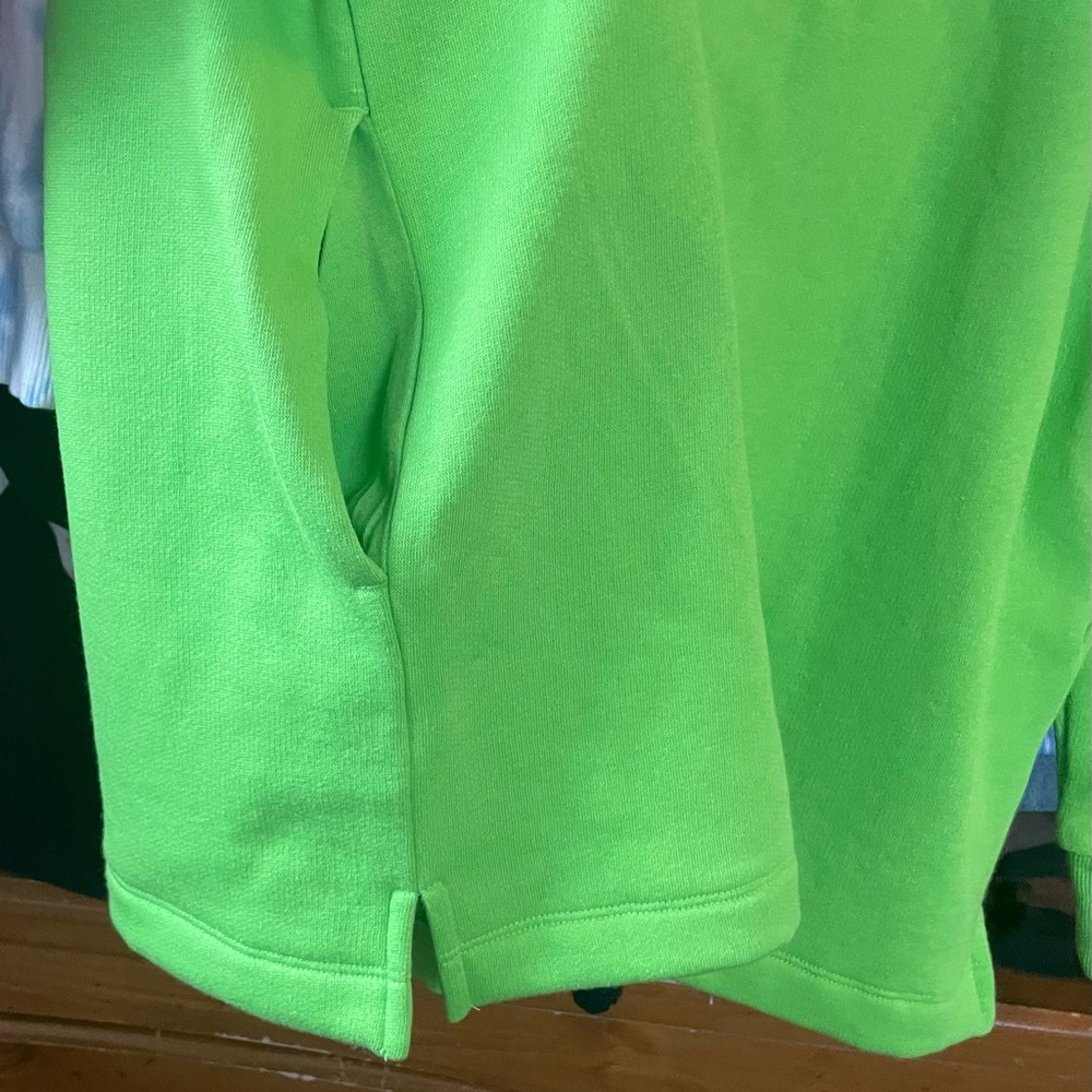 NWOT PINK Victoria's Secret Hoodie - Picture 4 of 5